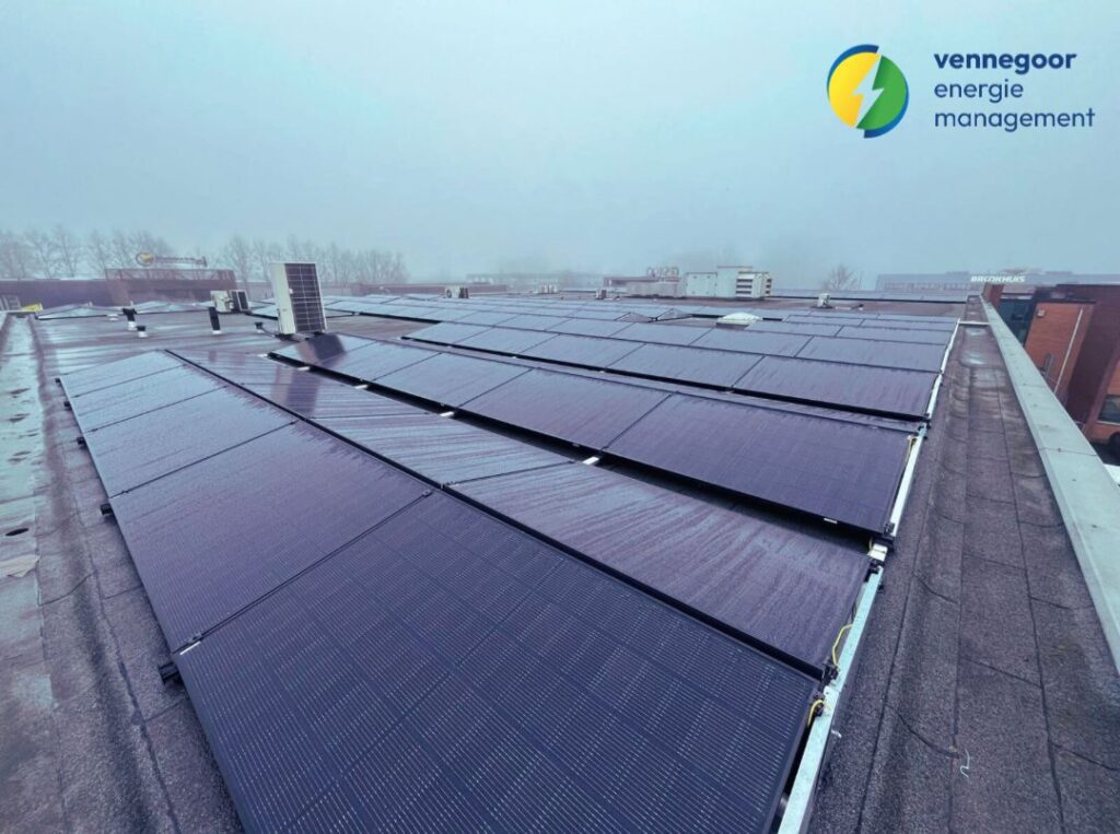 Vennegoor-installaties-300-zonnepanelen